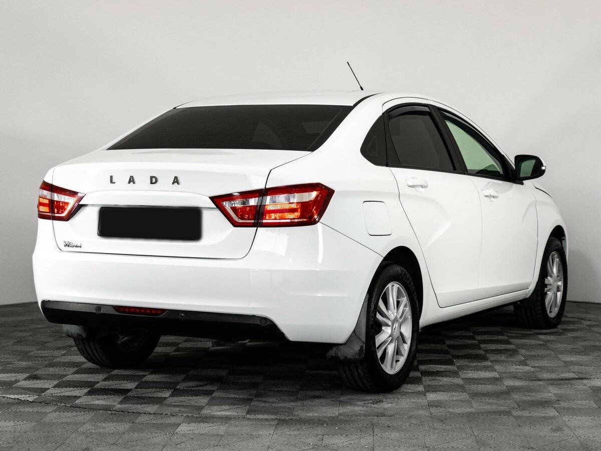 Б/У Лада (ВАЗ) Веста 2018 года. Фото: #3