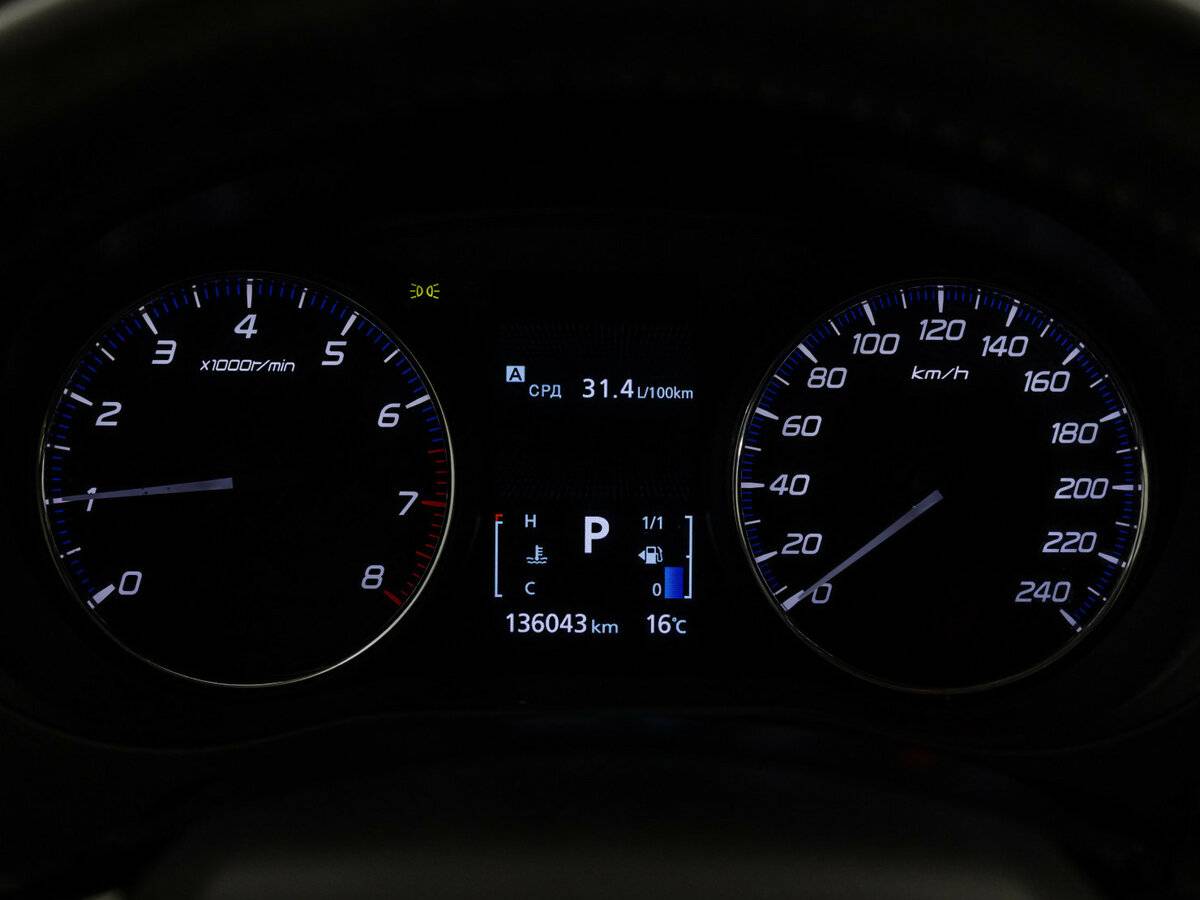 Б/У Митсубиши Оутлэндер 2019 года. Фото: #17