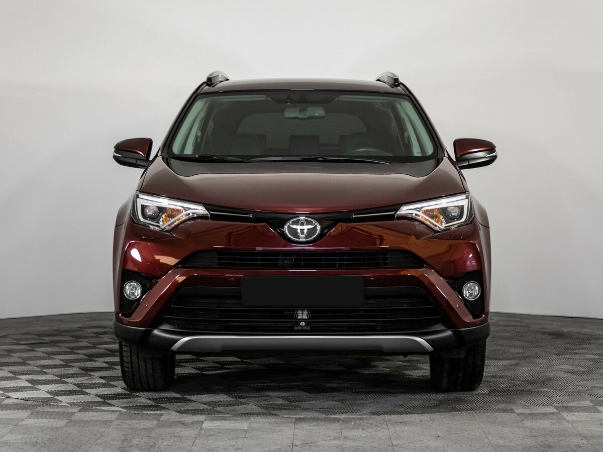 Toyota RAV4 2019 года с пробегом. Фото: #2