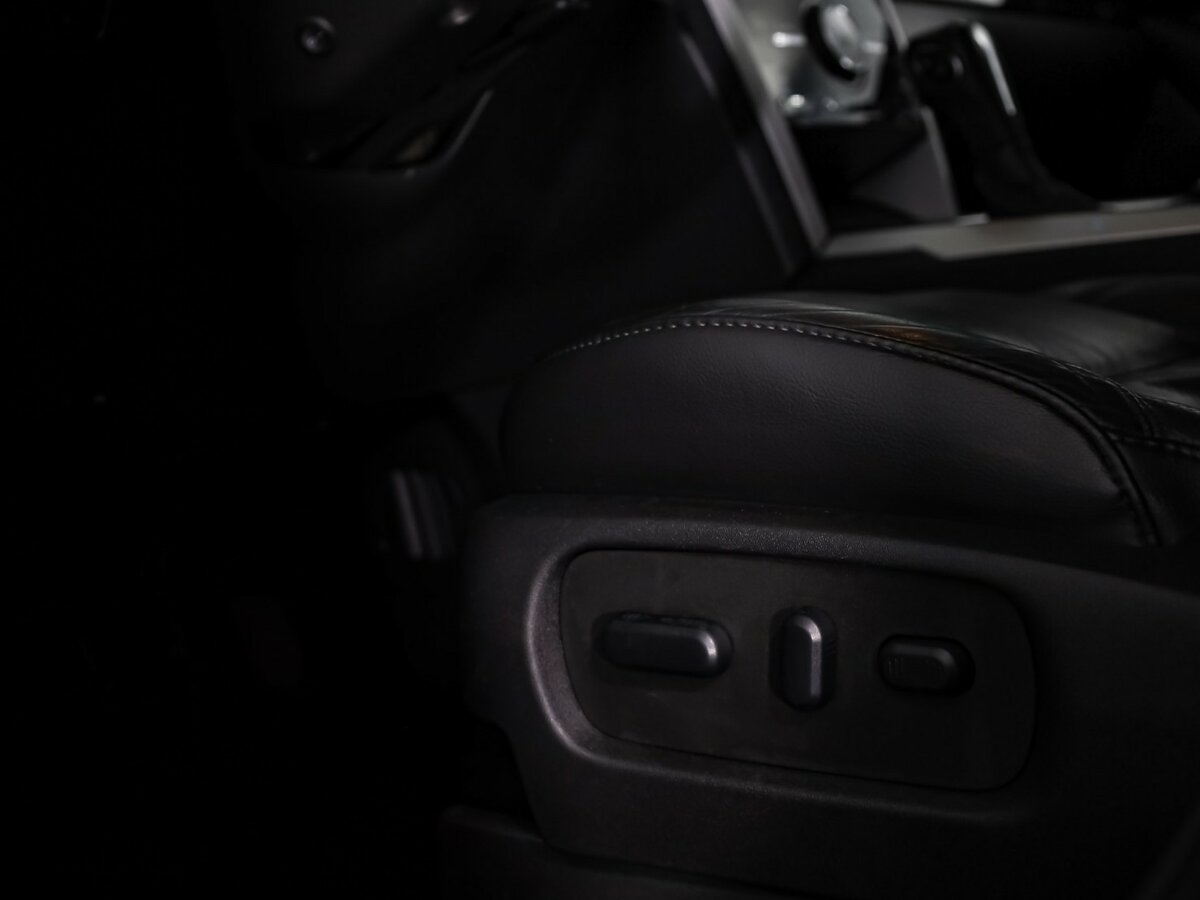 Ford Explorer 2013 года с пробегом. Фото: #15