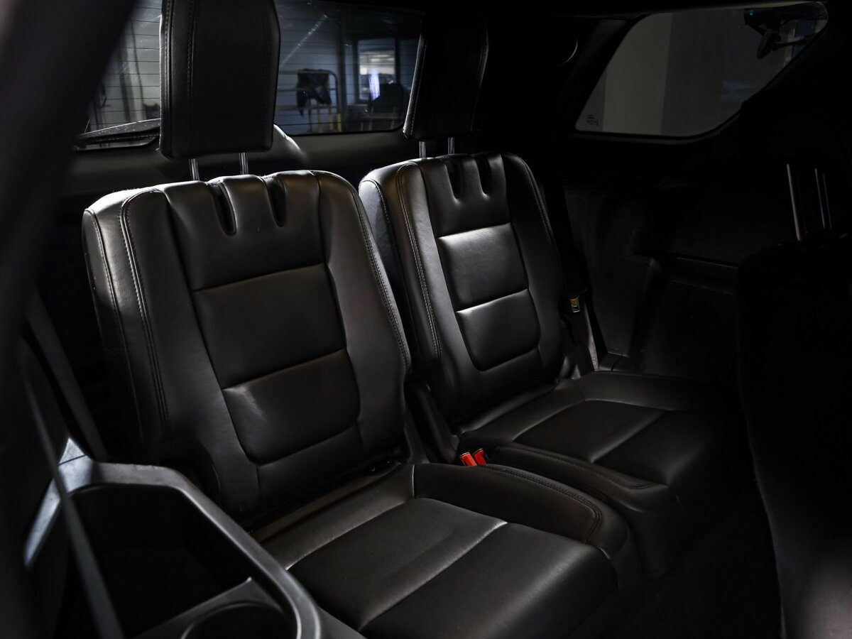 Ford Explorer 2013 года с пробегом. Фото: #28