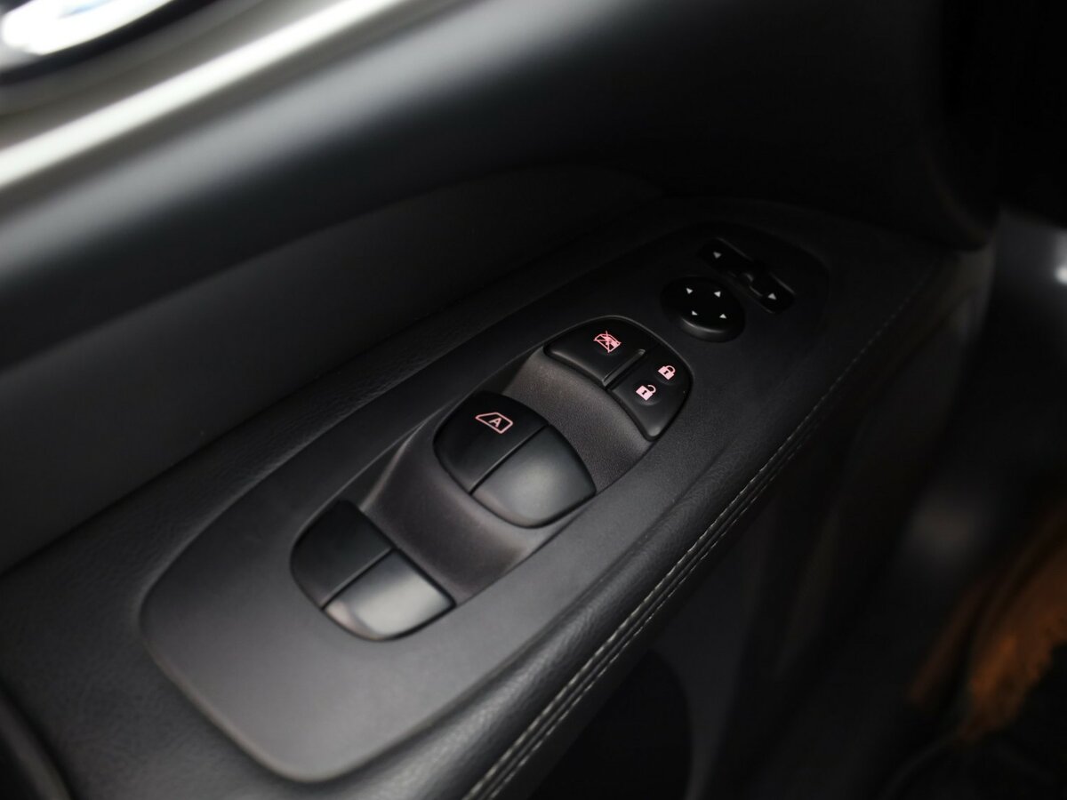 Б/У Ниссан Патфайндер 2014 года. Фото: #20