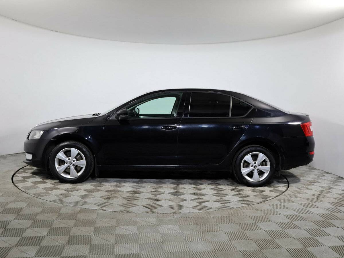 Б/У Шкода Октавия 2013 года. Фото: #1