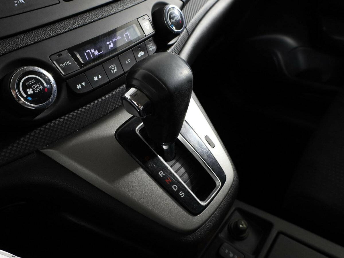 Б/У Хонда ЦР-В 2013 года. Фото: #17