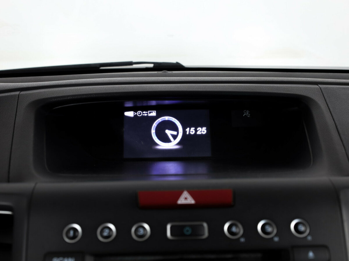 Б/У Хонда ЦР-В 2013 года. Фото: #20