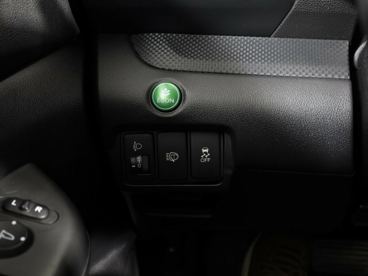 Б/У Хонда ЦР-В 2013 года. Фото: #21