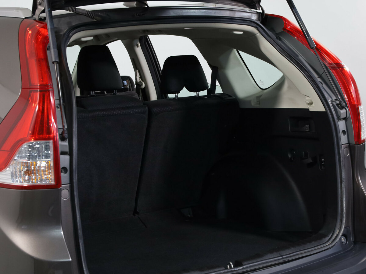 Б/У Хонда ЦР-В 2013 года. Фото: #23