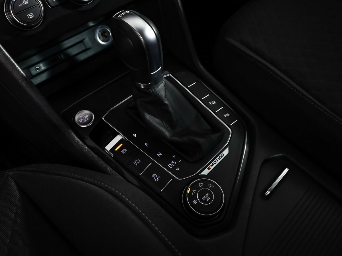 Б/У Фольксваген Тигуан 2017 года. Фото: #16