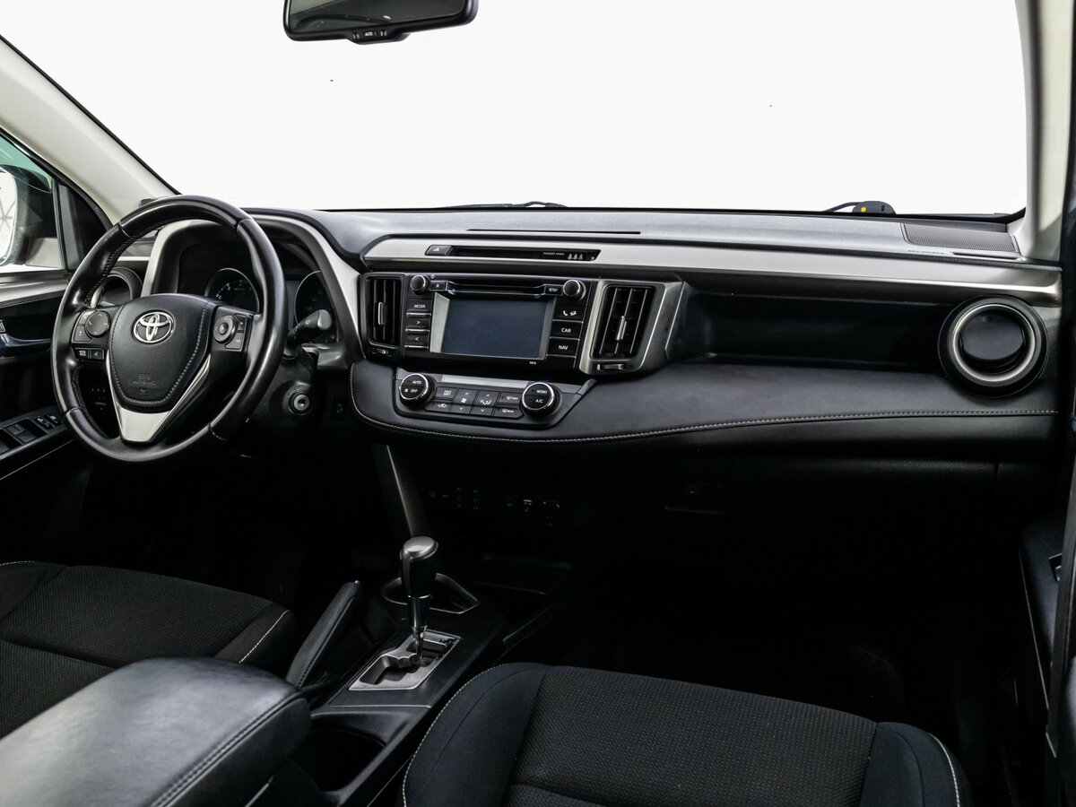 Б/У Тойота Рав4 2016 года. Фото: #6