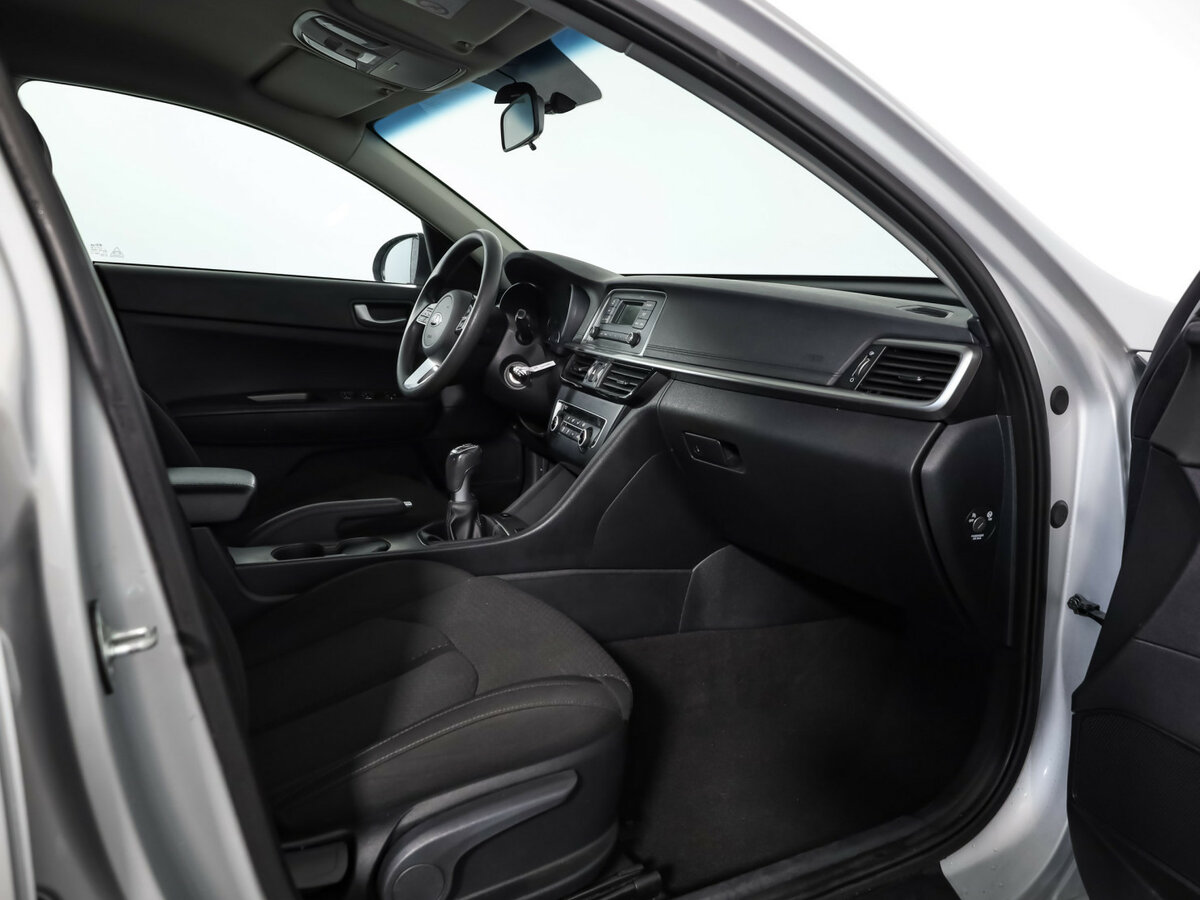 Б/У Киа Оптима 2019 года. Фото: #17