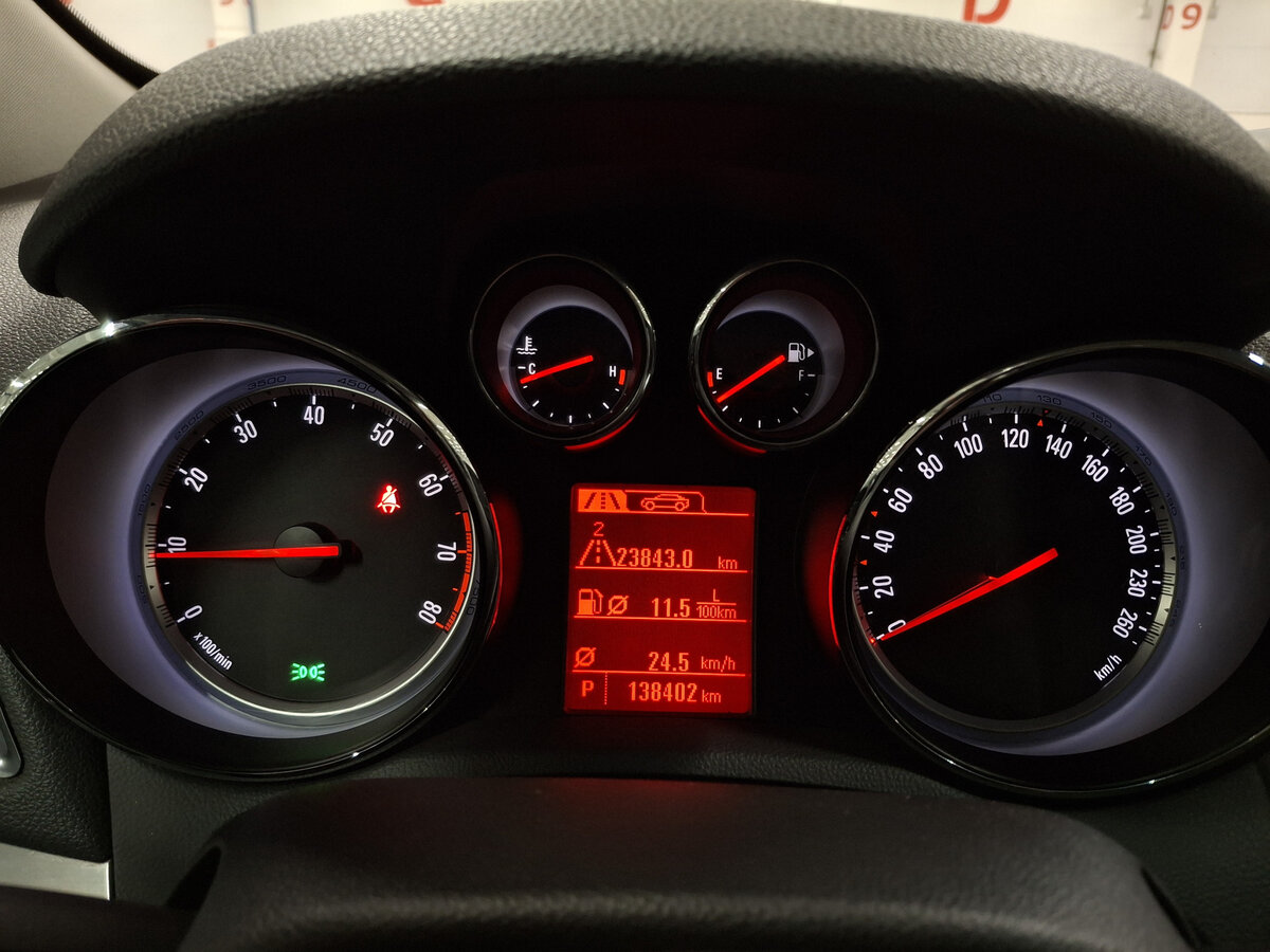 Б/У Опель Мокка 2013 года. Фото: #12