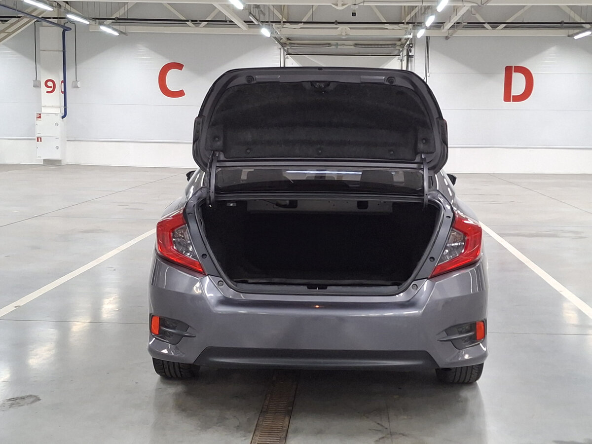 Б/У Хонда Цивик 2016 года. Фото: #9