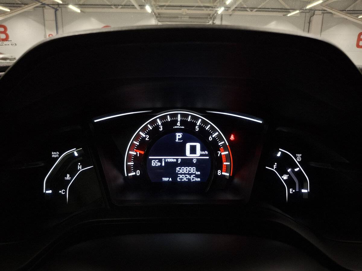 Б/У Хонда Цивик 2016 года. Фото: #12