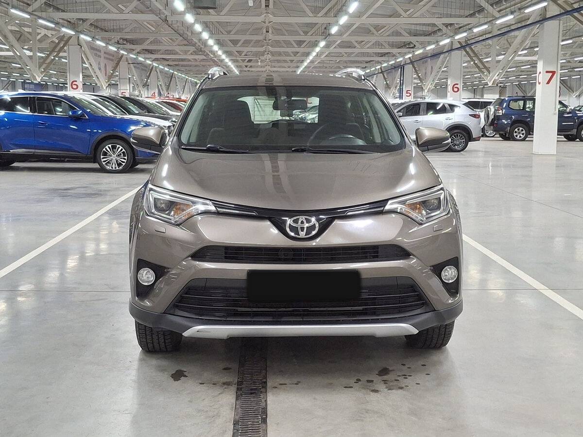 Toyota RAV4 2015 года с пробегом. Фото: #1