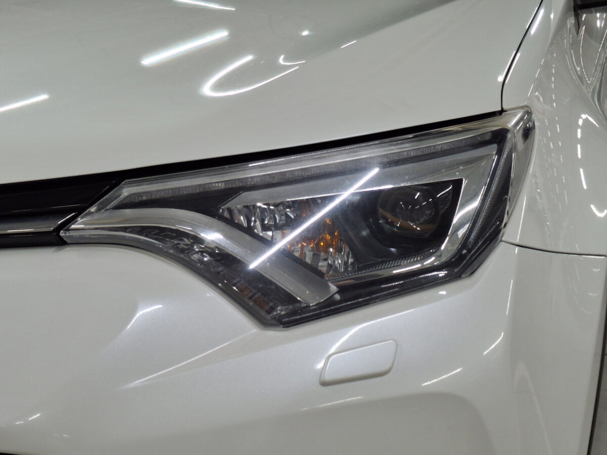 Toyota RAV4 2017 года с пробегом. Фото: #16