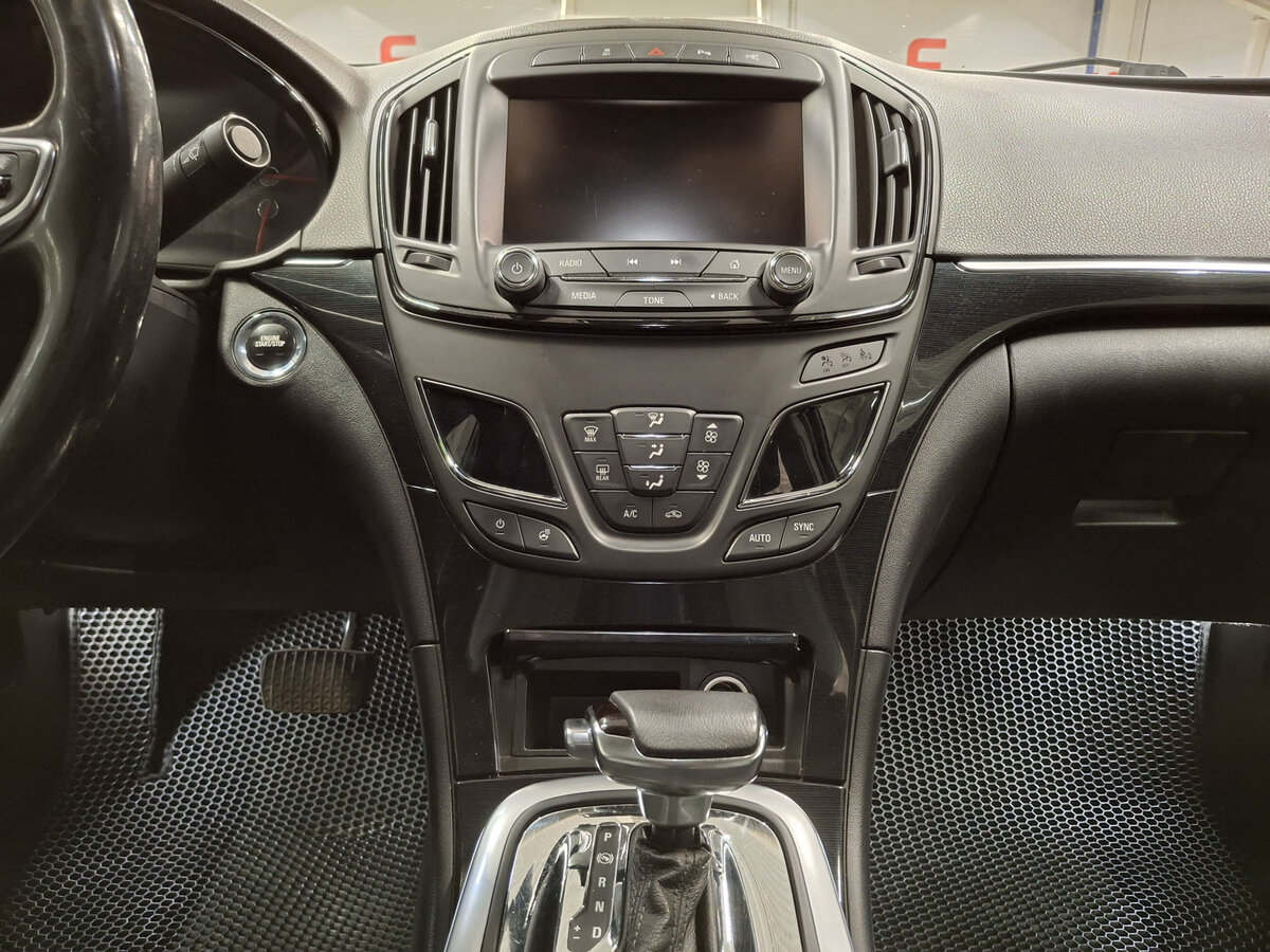 Б/У Опель Инсигния 2014 года. Фото: #14