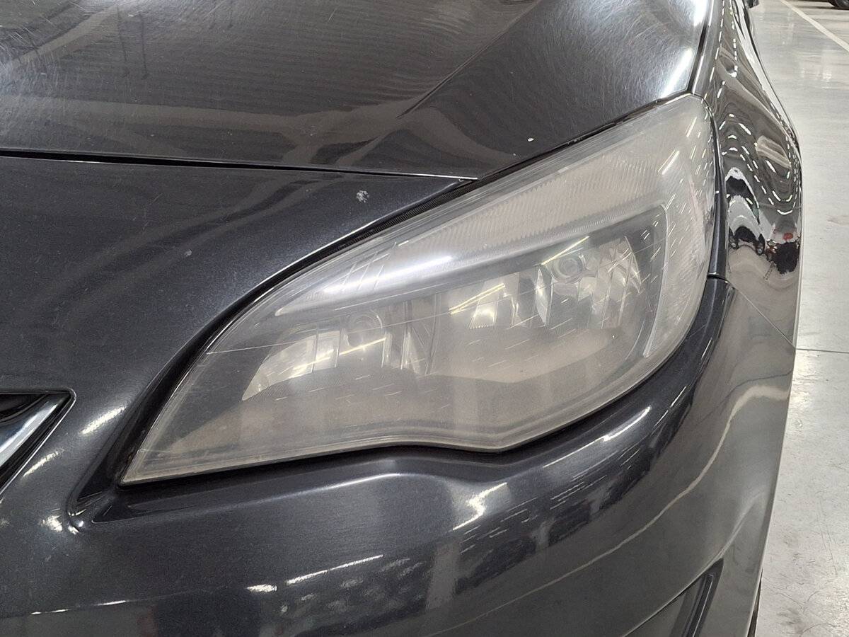 Б/У Опель Астра 2013 года. Фото: #15