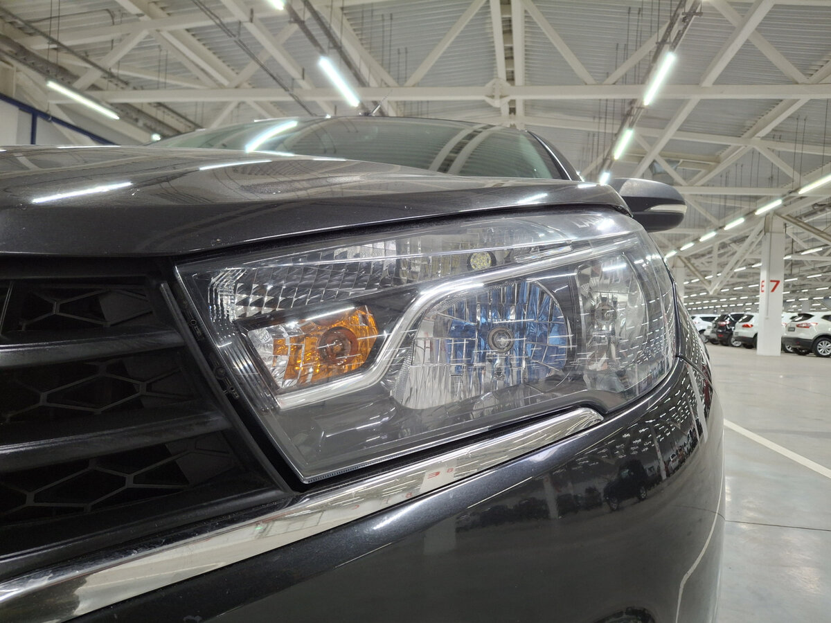 Б/У Лада (ВАЗ) Веста 2018 года. Фото: #16