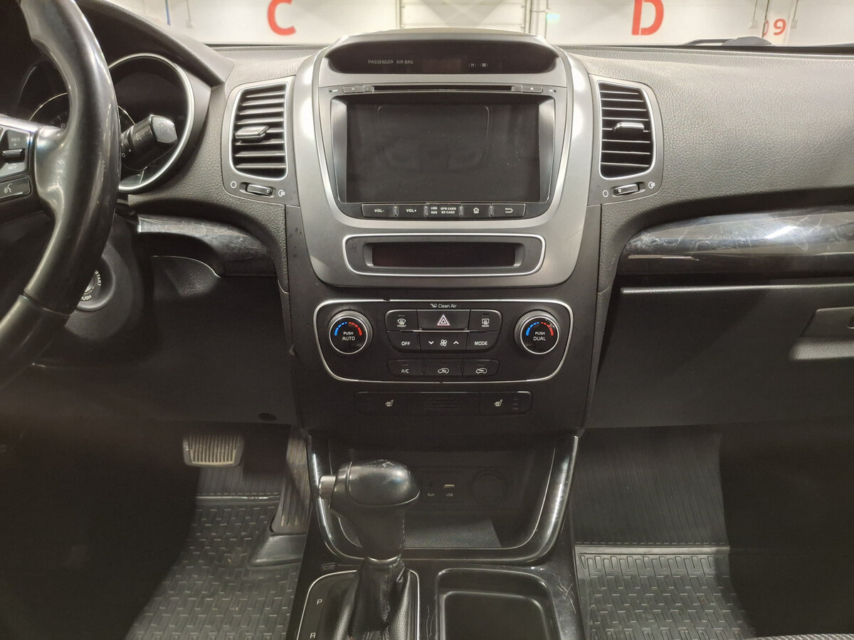 Б/У Киа Соренто 2017 года. Фото: #14