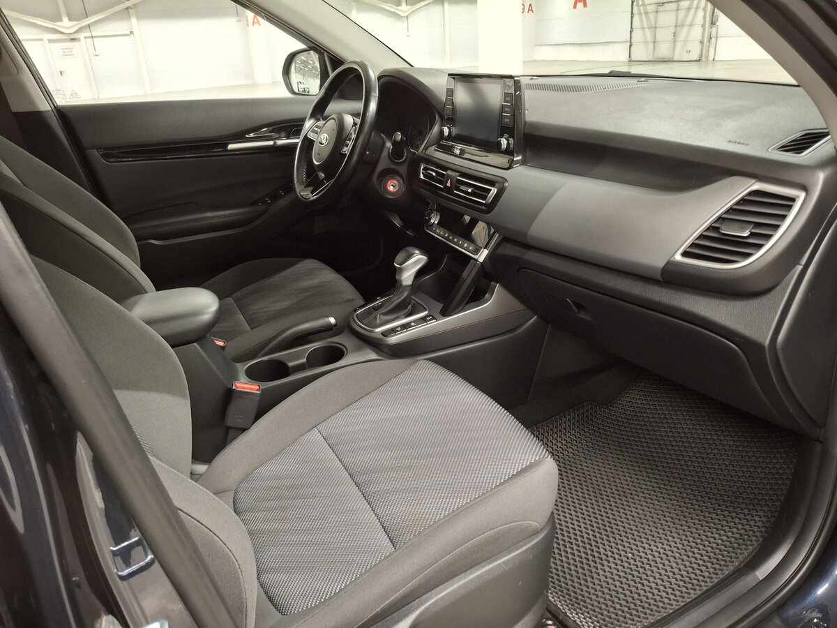 Б/У Киа Сельтос 2021 года. Фото: #10