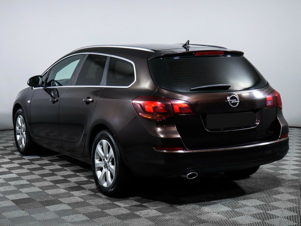 Б/У Опель Астра 2012 года. Фото: #5