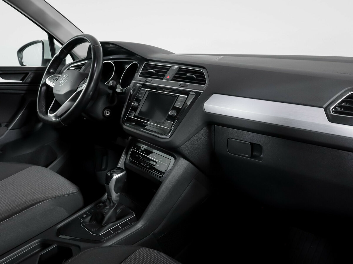 Volkswagen Tiguan 2020 года с пробегом. Фото: #8