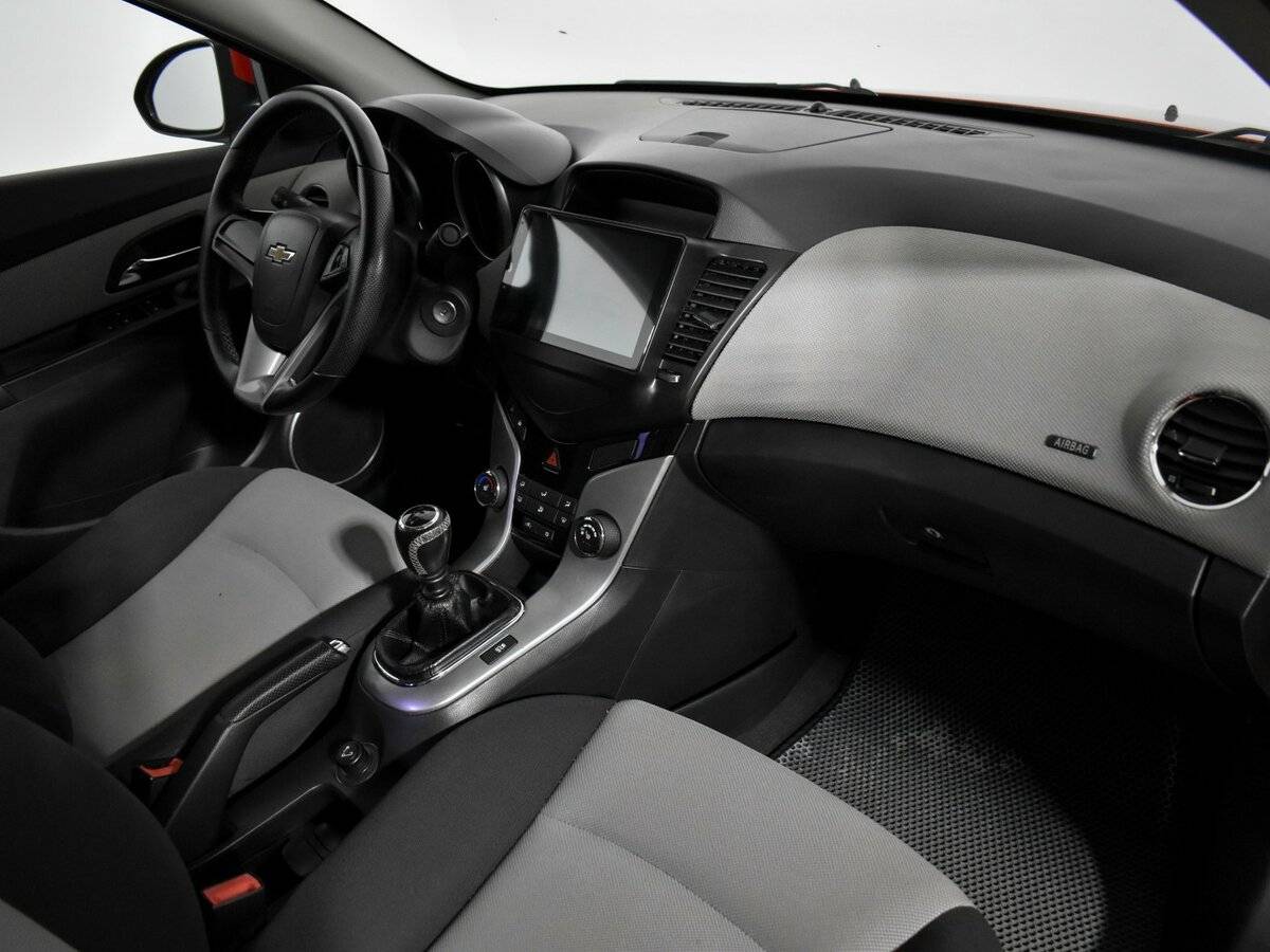 Б/У Шевроле Круз 2012 года. Фото: #11