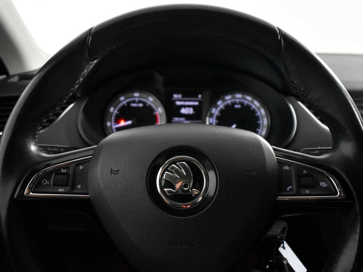 Б/У Шкода Октавия 2017 года. Фото: #16