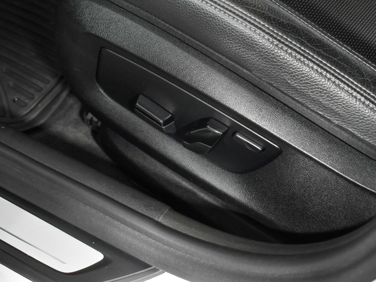 BMW 5 серии 2017 года с пробегом. Фото: #8