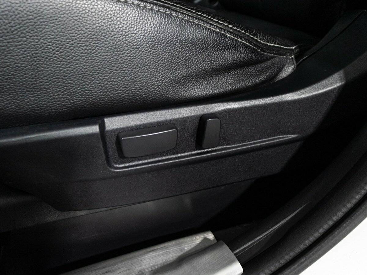 Б/У Митсубиши Оутлэндер 2014 года. Фото: #14