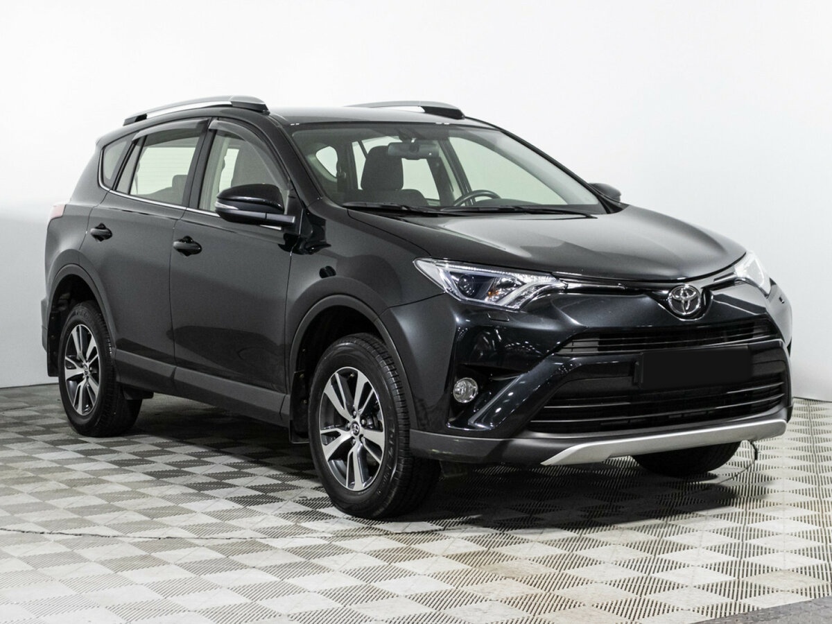 Toyota RAV4 2016 года с пробегом. Фото: #2