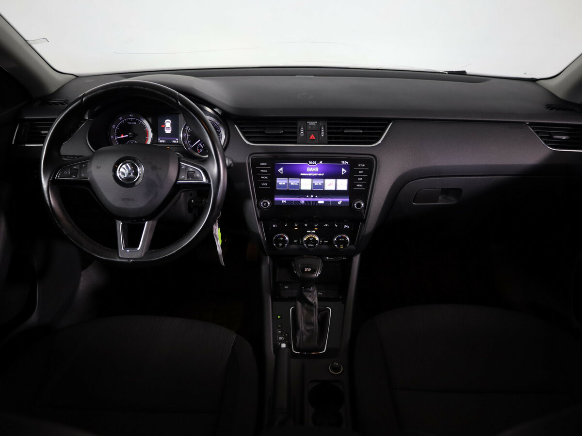 Б/У Шкода Октавия 2017 года. Фото: #5