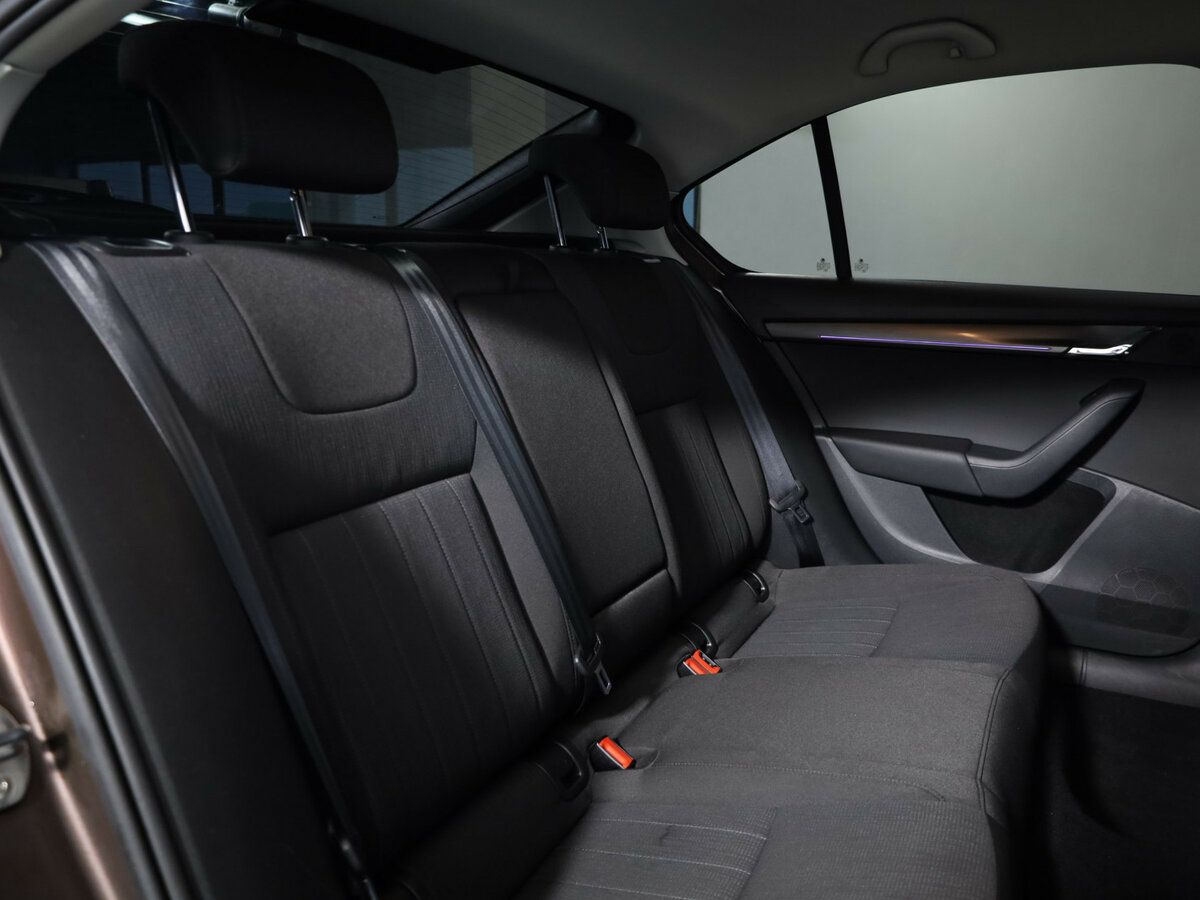 Б/У Шкода Октавия 2017 года. Фото: #10