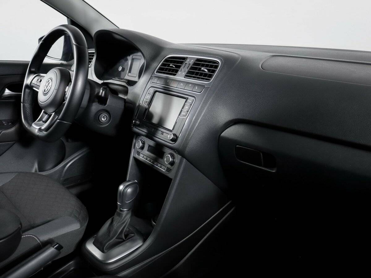 Б/У Фольксваген Поло 2018 года. Фото: #6