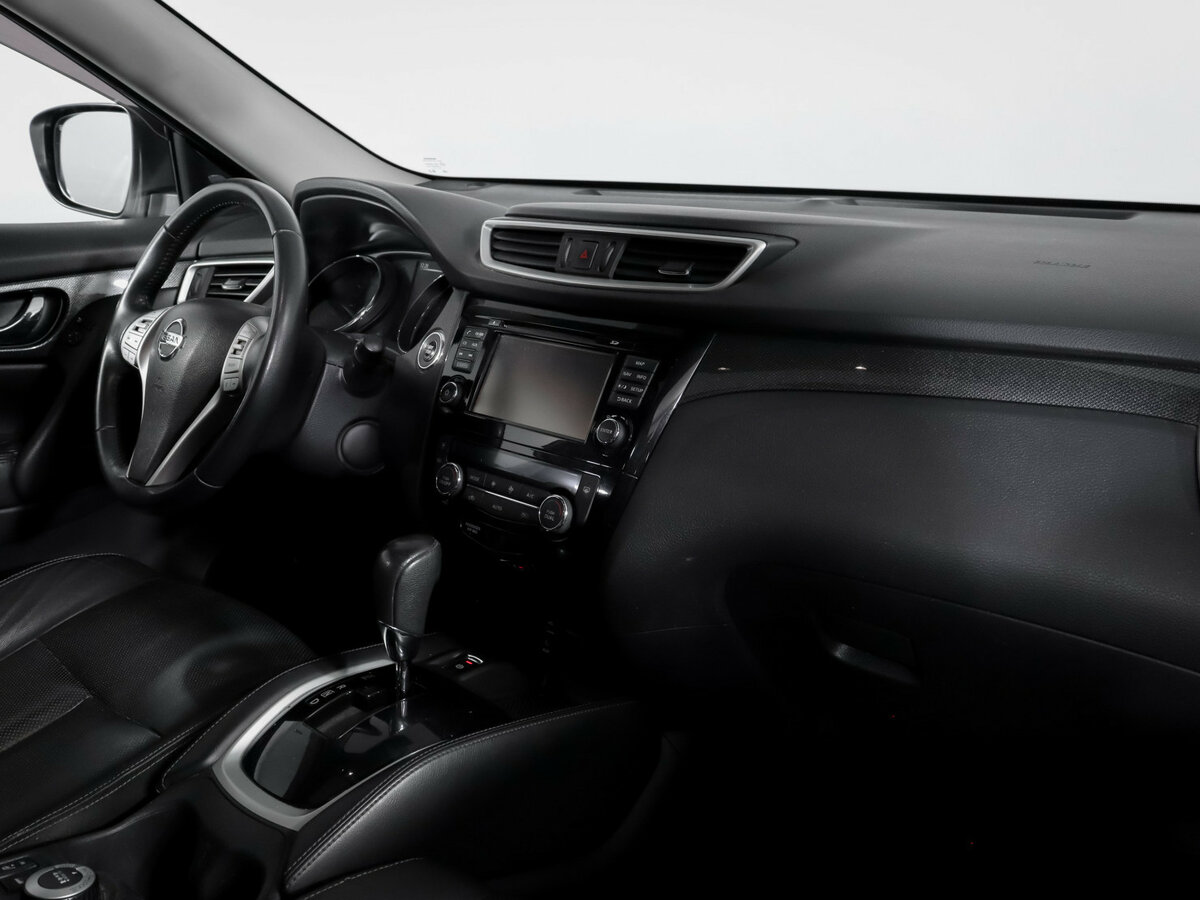 Б/У Ниссан Икс-Трейл 2016 года. Фото: #8