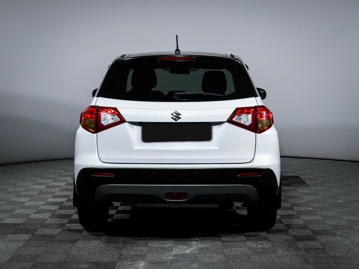 Б/У Сузуки Витара 2016 года. Фото: #4