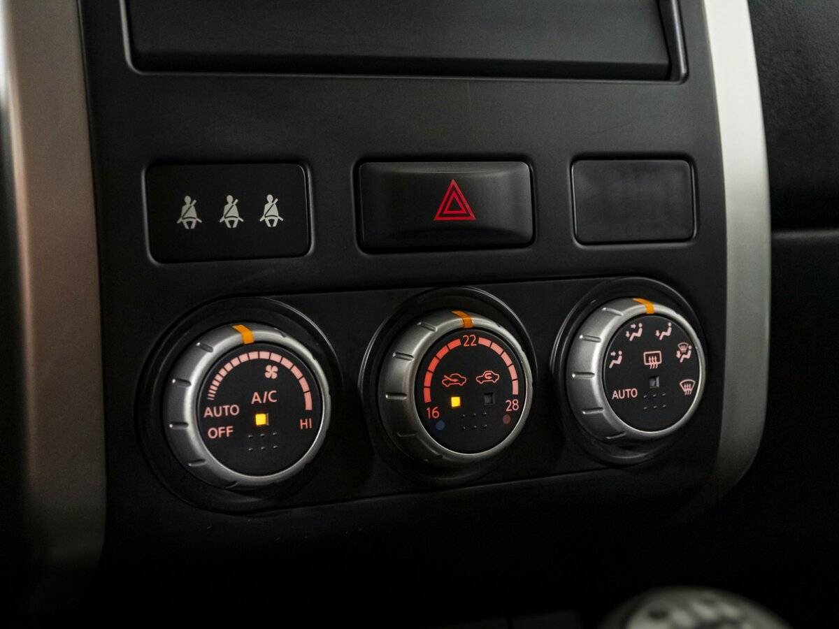 Б/У Ниссан Икс-Трейл 2014 года. Фото: #13