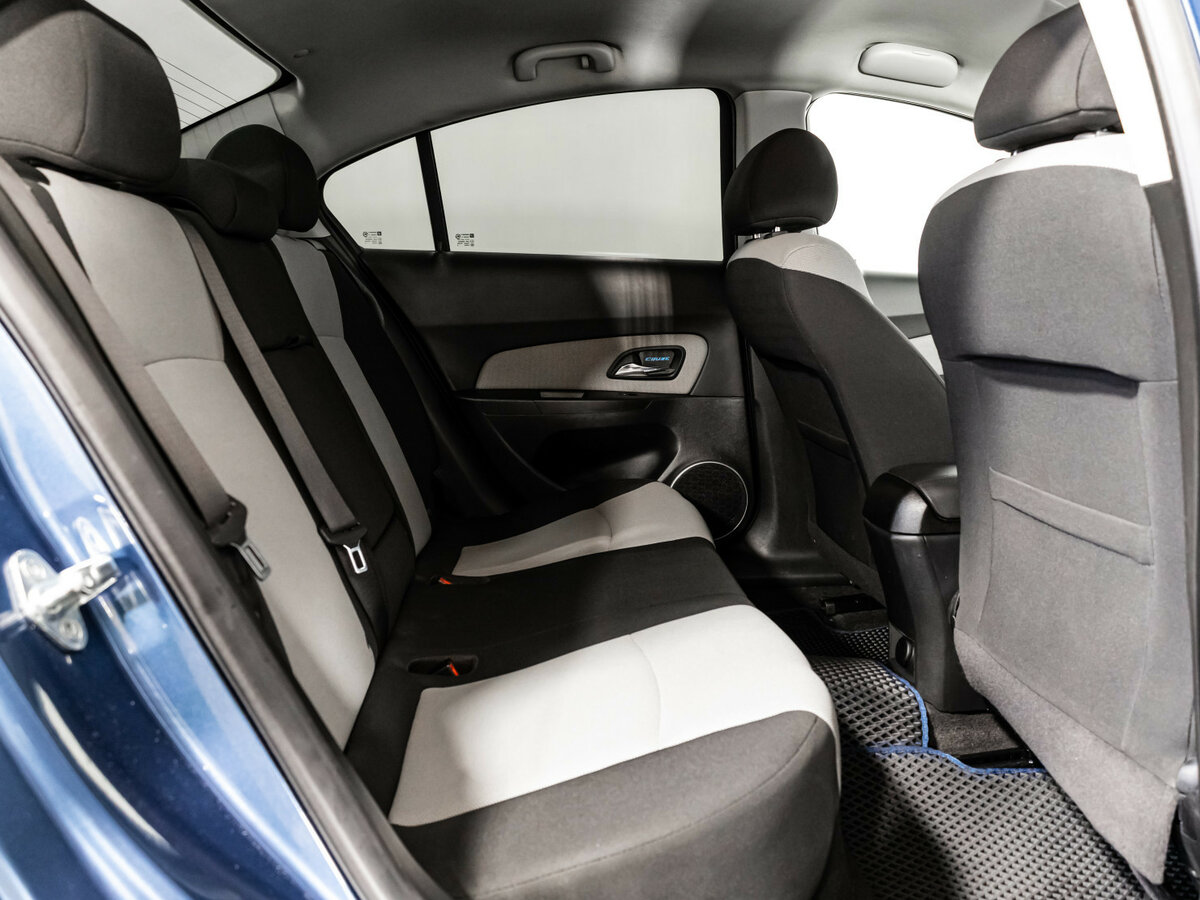 Б/У Шевроле Круз 2013 года. Фото: #12