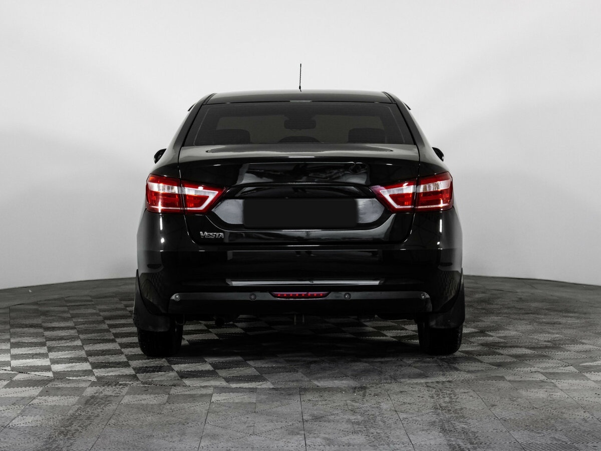 Б/У Лада (ВАЗ) Веста 2017 года. Фото: #4