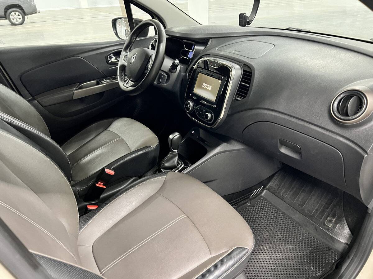 Б/У Рено Каптюр 2019 года. Фото: #10