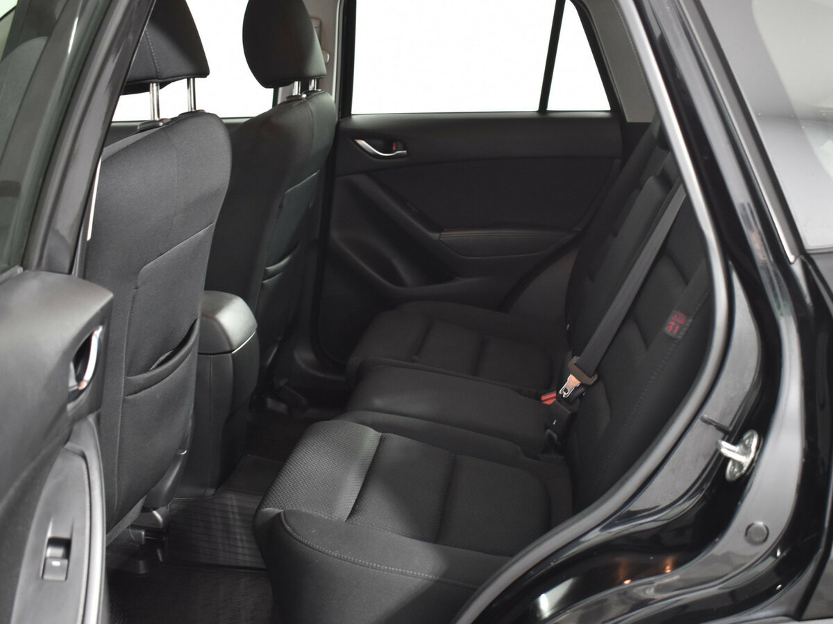 Б/У Мазда Ц-Икс-5 2016 года. Фото: #11