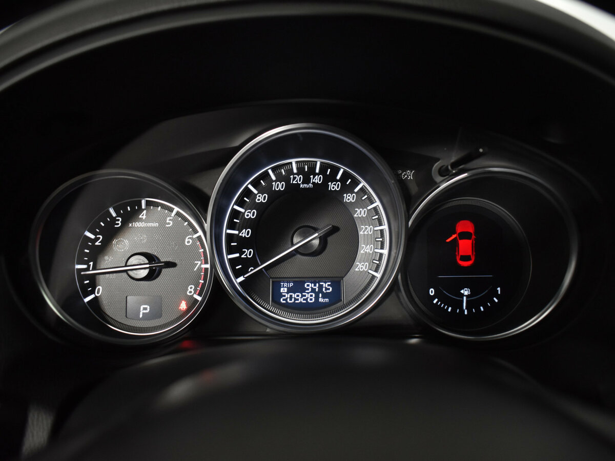 Б/У Мазда Ц-Икс-5 2015 года. Фото: #9