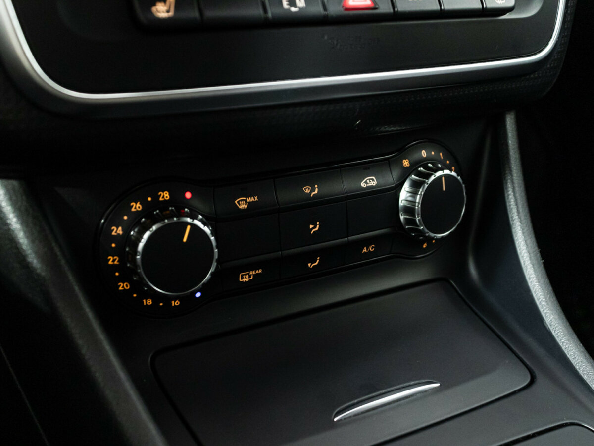 Mercedes-Benz A-Класс 2014 года с пробегом. Фото: #14