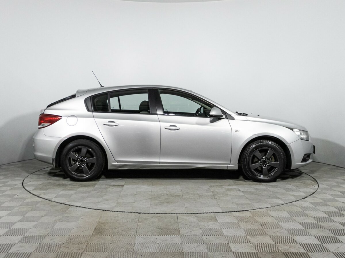 Б/У Шевроле Круз 2012 года. Фото: #3