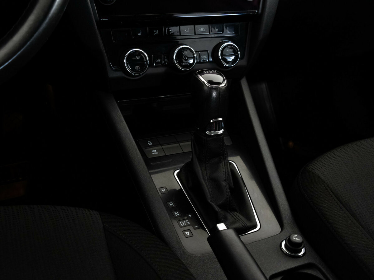 Б/У Шкода Октавия 2017 года. Фото: #9