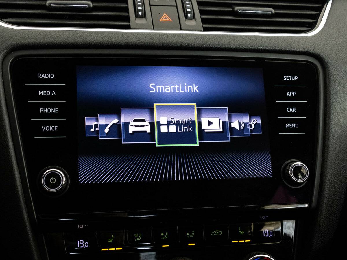 Б/У Шкода Октавия 2017 года. Фото: #11