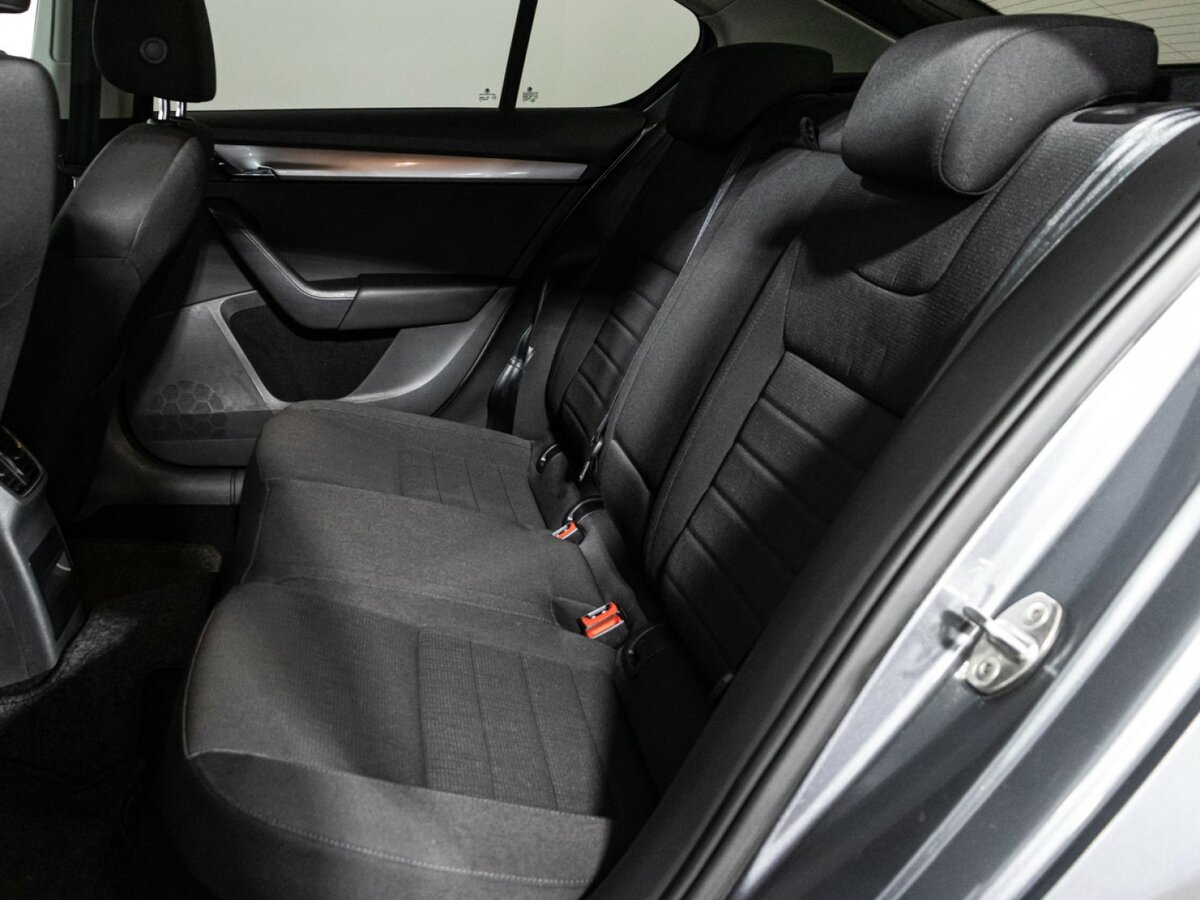 Б/У Шкода Октавия 2015 года. Фото: #7