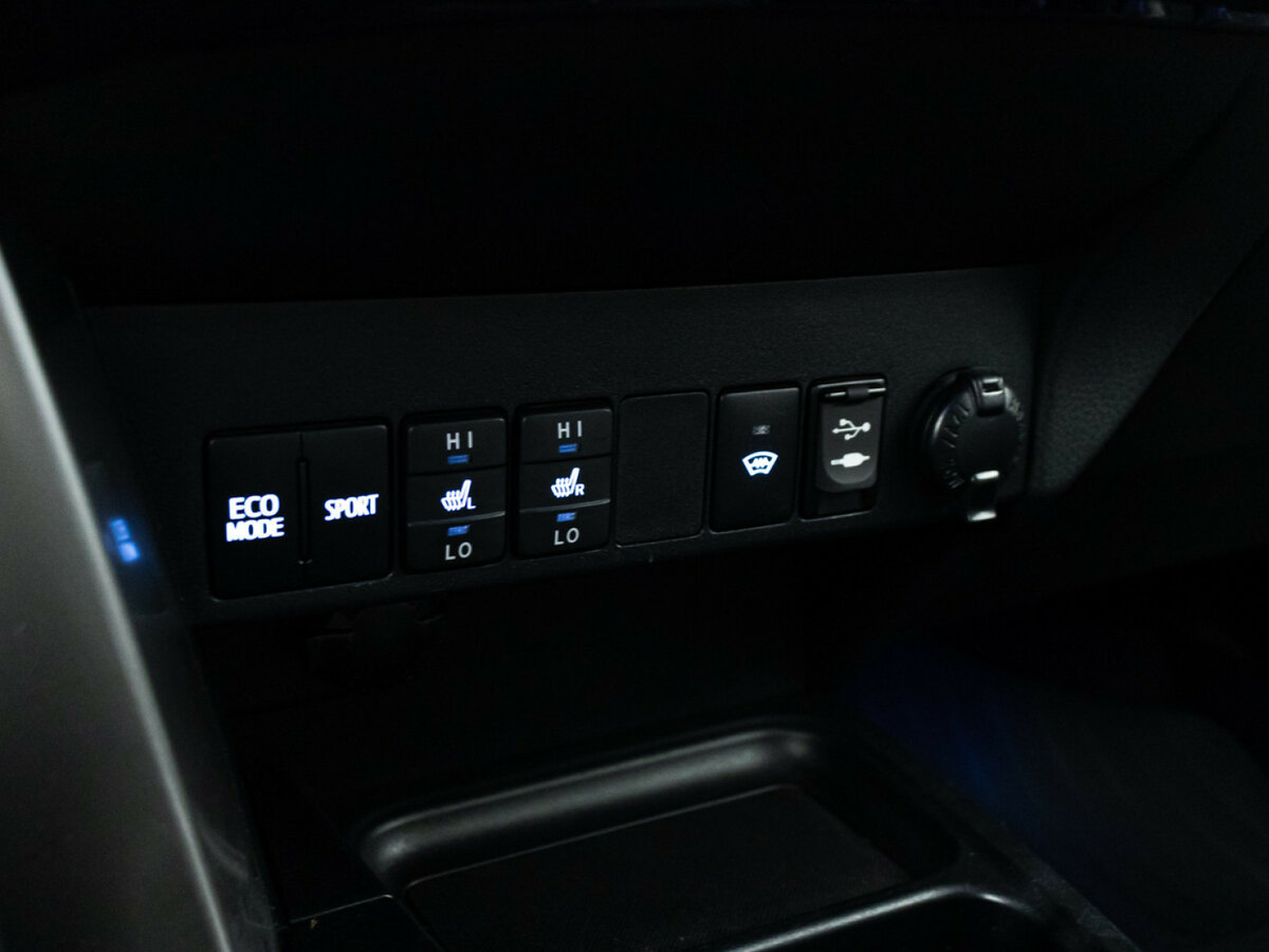 Toyota RAV4 2016 года с пробегом. Фото: #17