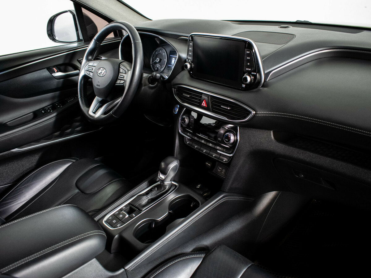 Hyundai Santa Fe 2018 года с пробегом. Фото: #10