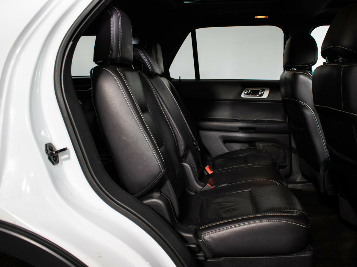 Ford Explorer 2013 года с пробегом. Фото: #10